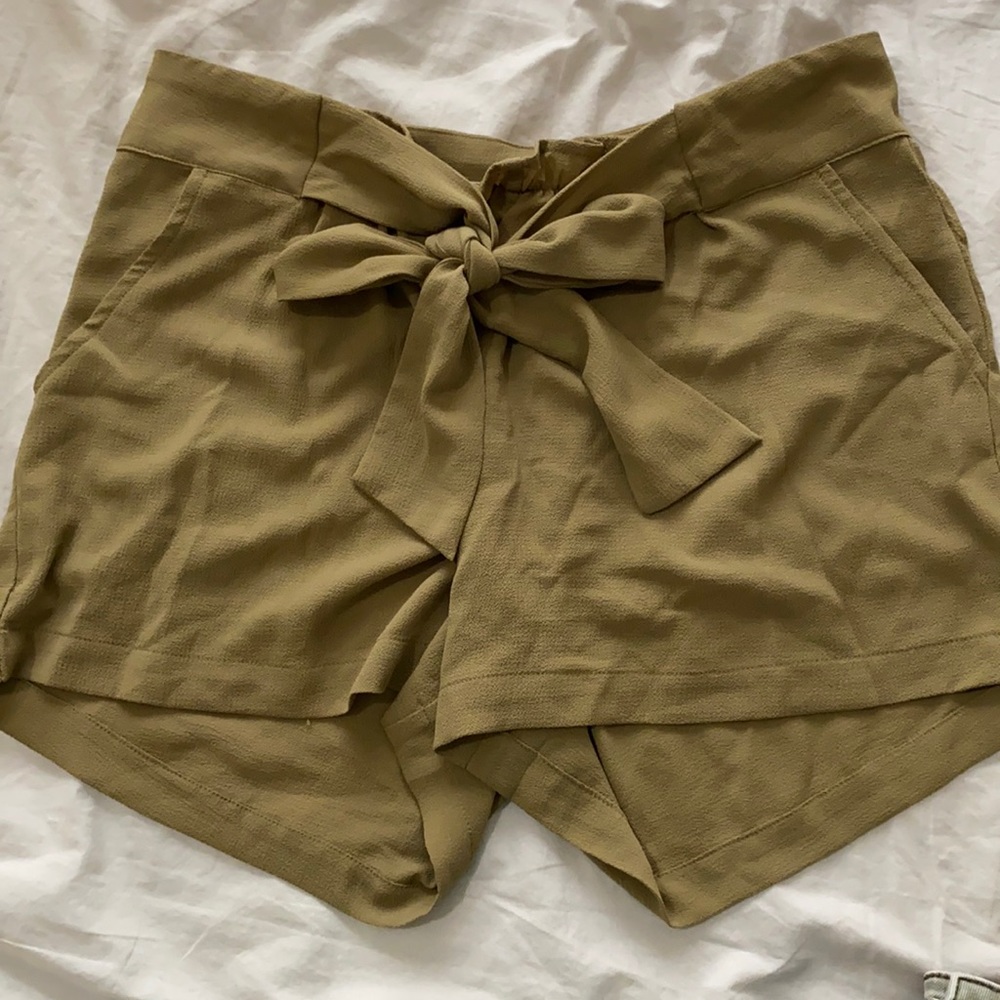 High waisted green shorts